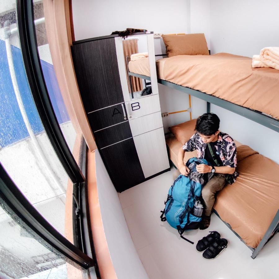 Aur Kuning Hostel Syariah Bukittinggi Zewnętrze zdjęcie
